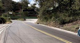 Maquinaria y frentes de trabajo mejorando las vías secundarias y corredores agropecuarios en Cundinamarca.