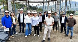 Obras de construcción de la nueva galería comercial y turística en el municipio de Chipaque, Cundinamarca.