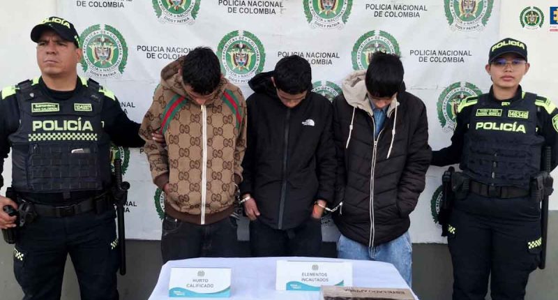 Procedimiento policial de judicialización y elementos recuperados tras el asalto a bus intermunicipal en Soacha.