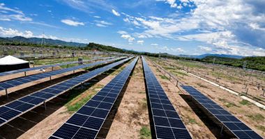 Paneles solares instalados para alimentar las plantas de bombeo del acueducto en el municipio de Jerusalén.