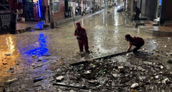 Inundaciones y trabajos de mitigación adelantados por los equipos de emergencia en Soacha.