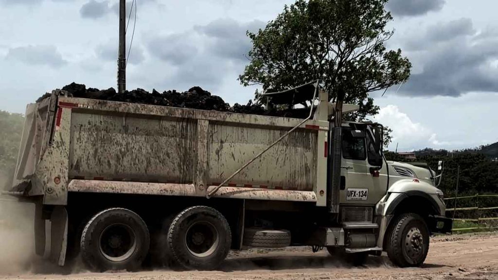 Trabajos de infraestructura hídrica y tanques de almacenamiento en zonas de Facatativá.