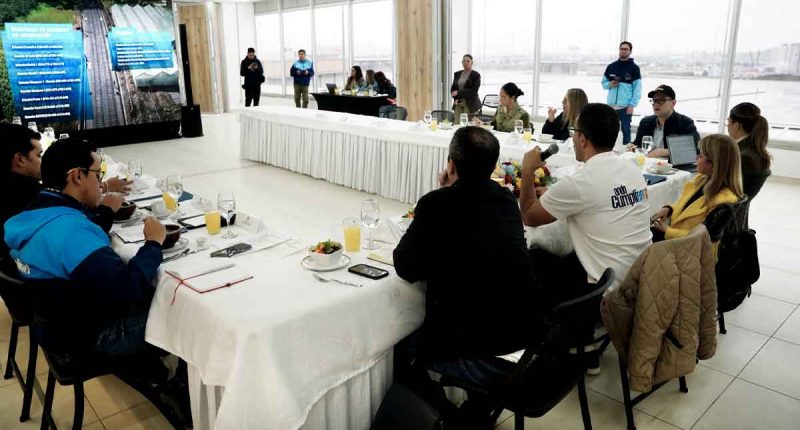 Reunión de articulación institucional entre la Gobernación de Cundinamarca y el Ministerio de Transporte.